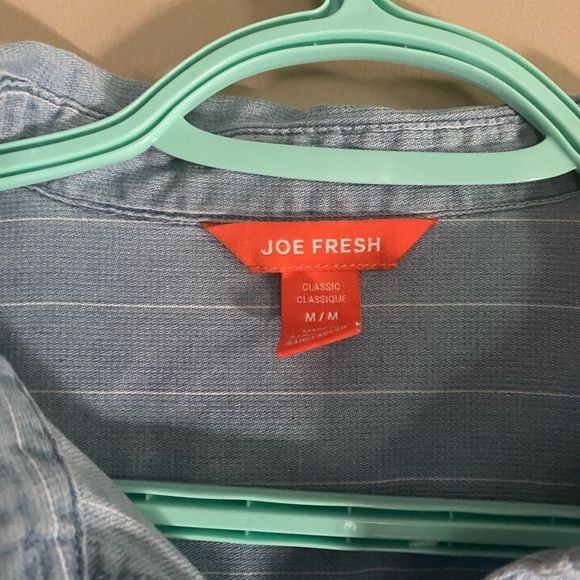 Joe Fresh button down - Picture 2 of 4